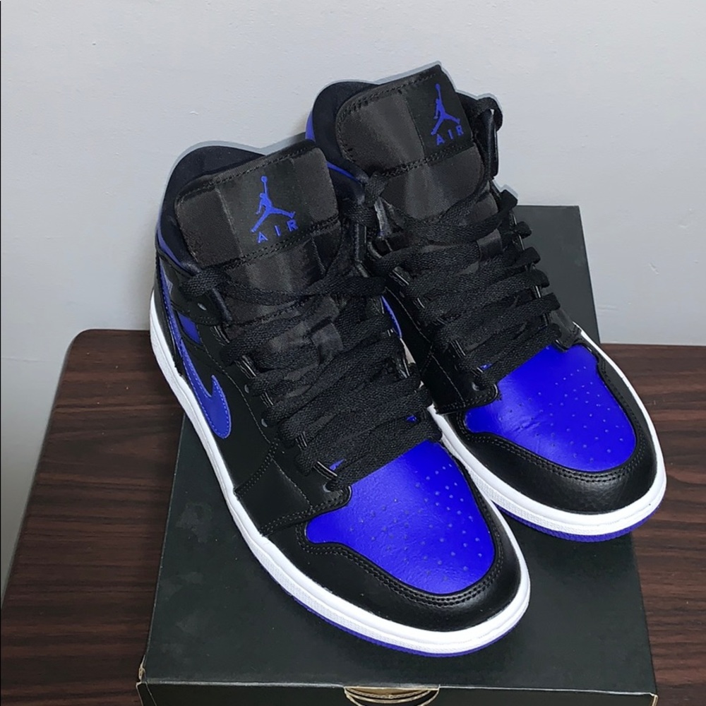 Air Jordan 1 Mid “Royal Blue” (2019) size 7 men